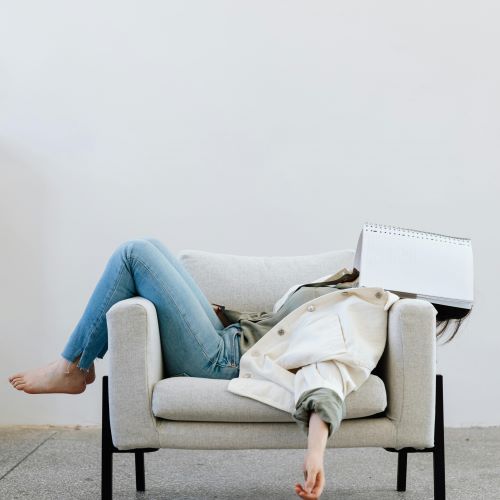 你不是懶，也不是不努力，只是潛意識累了